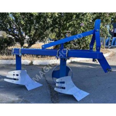 Plug pentru tractor cu 2 secții 2-20; 2-25